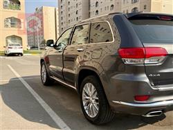 جیپ گراند شیرۆکی